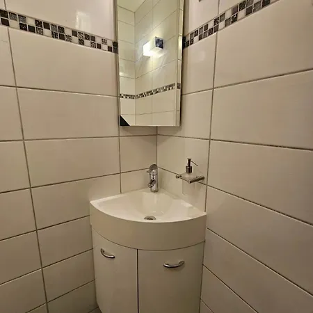 A 100m Des Pistes De Et Des Commodites Apartment
